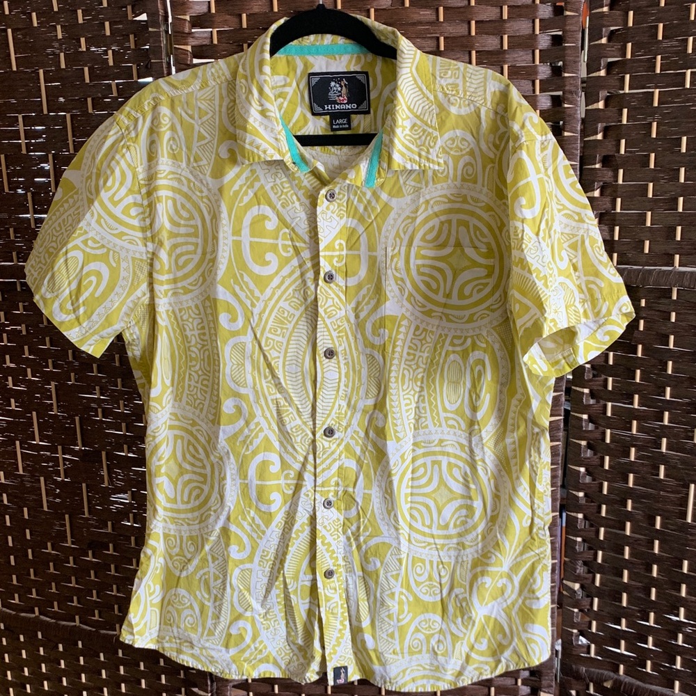 Men’s Hinano button down size L